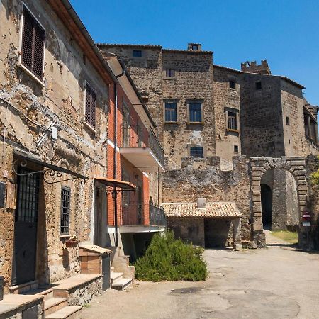 Casa Vacanze La Piazzetta Del Castello Montecalvello Екстериор снимка